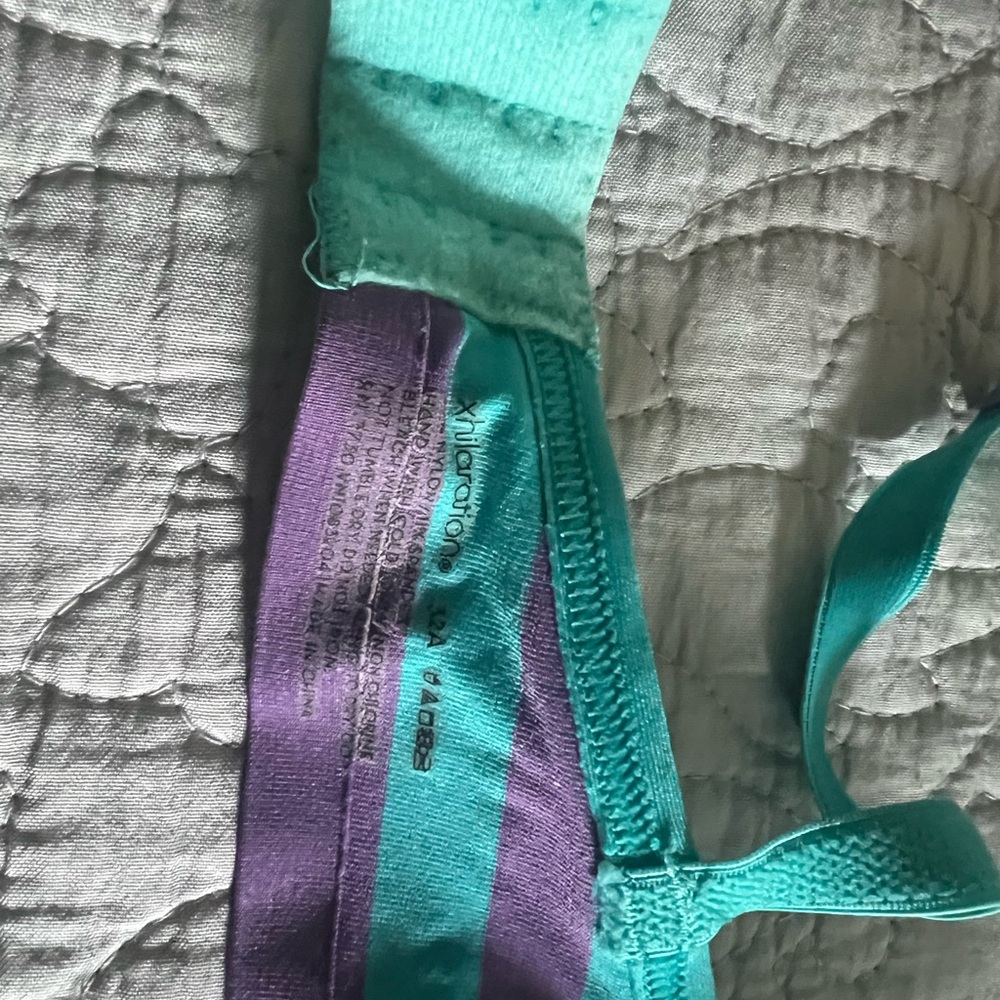 2 bras - Picture 2 of 5